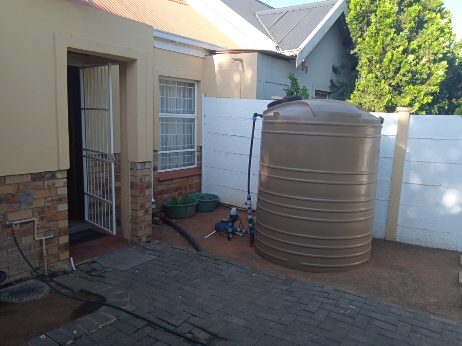 3 Bedroom Property for Sale in Pellissier Free State